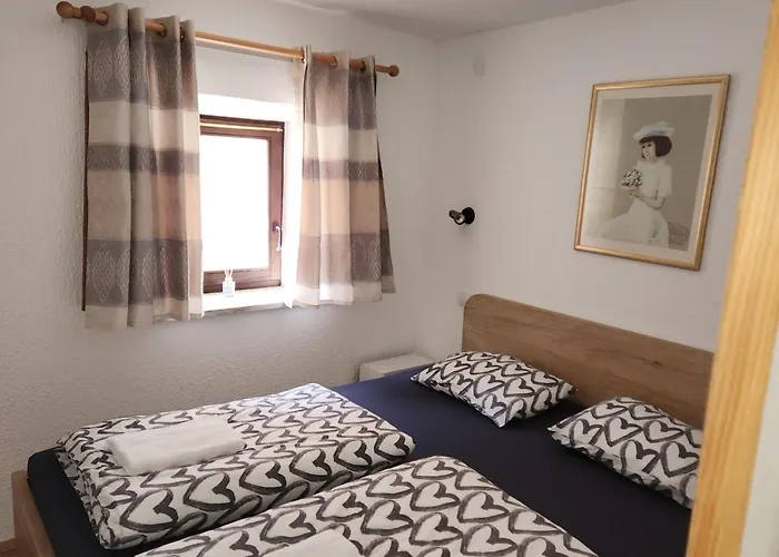 Spring Rest アパート *